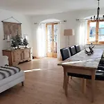 Pulvererhof 아파트 *